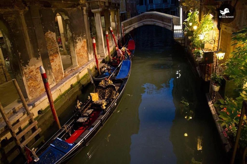 Appartamento Piccola dimora in palazzo storico Venezia Esterno foto